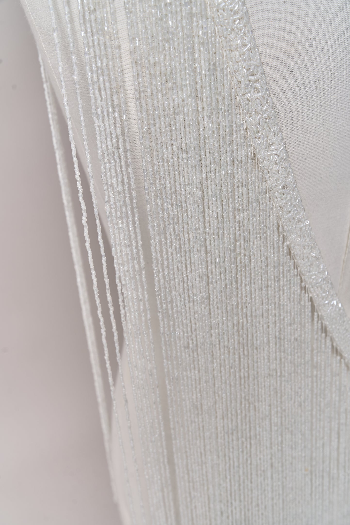 S0708 - Off-white bugle bead fringe trim