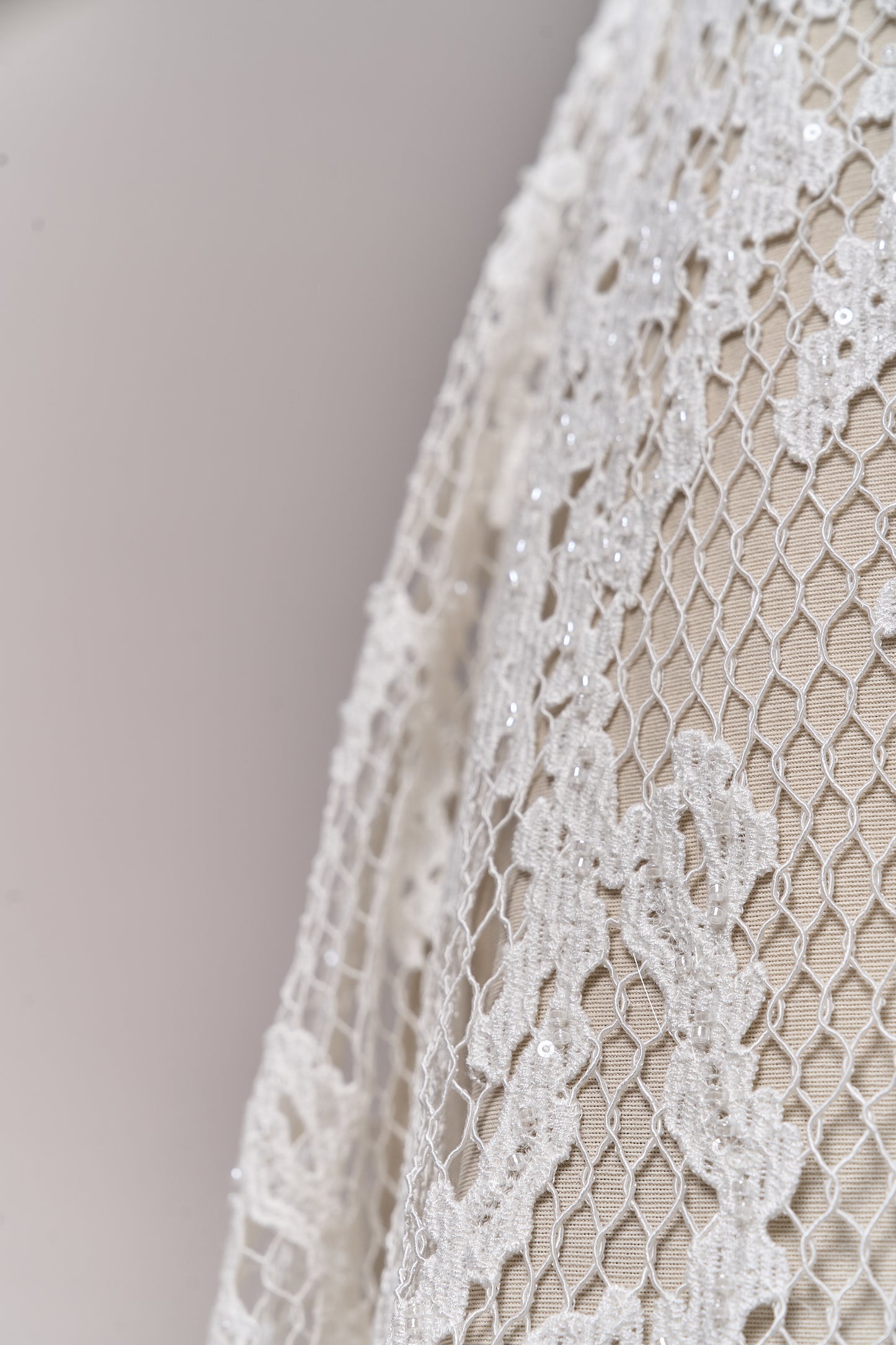 S0681 - Guipure embroidered with transparent sequins and off-white beads
