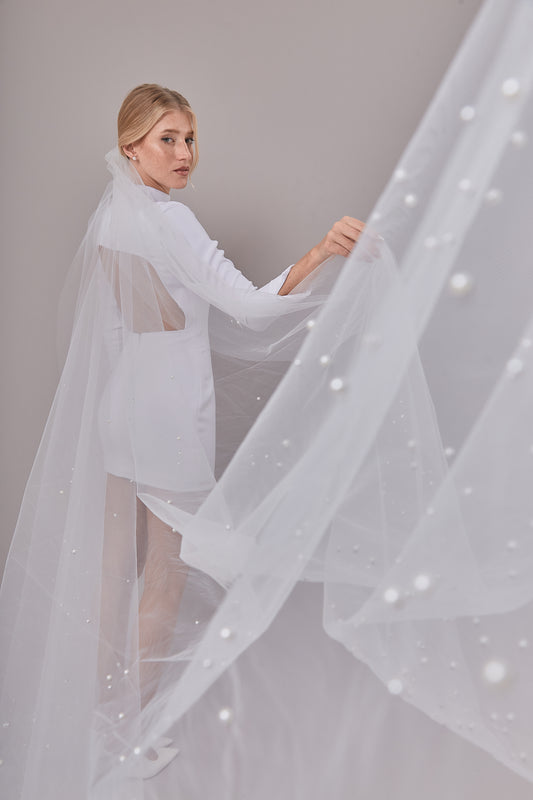 S0630 EMBROIDERED TULLE VEIL WITH PEARLS